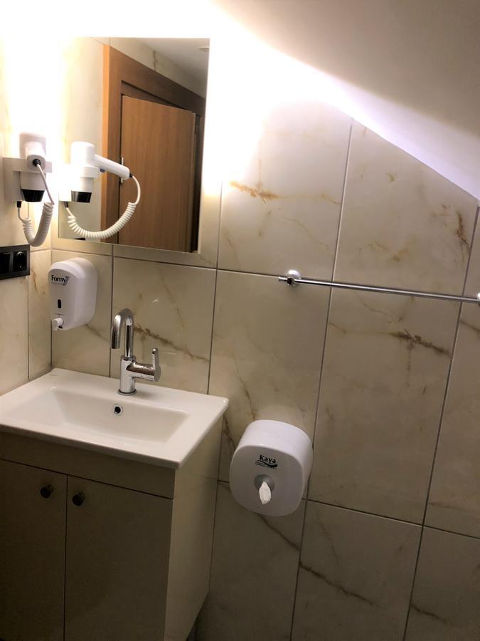 欧纳尔汽车旅馆 乌宗 外观 照片