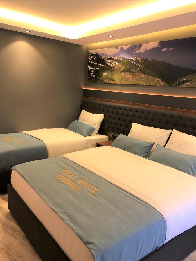 欧纳尔汽车旅馆 乌宗 外观 照片